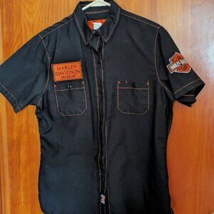 Size Medium, Women's Harley Davidson Museum Black Button Blouse